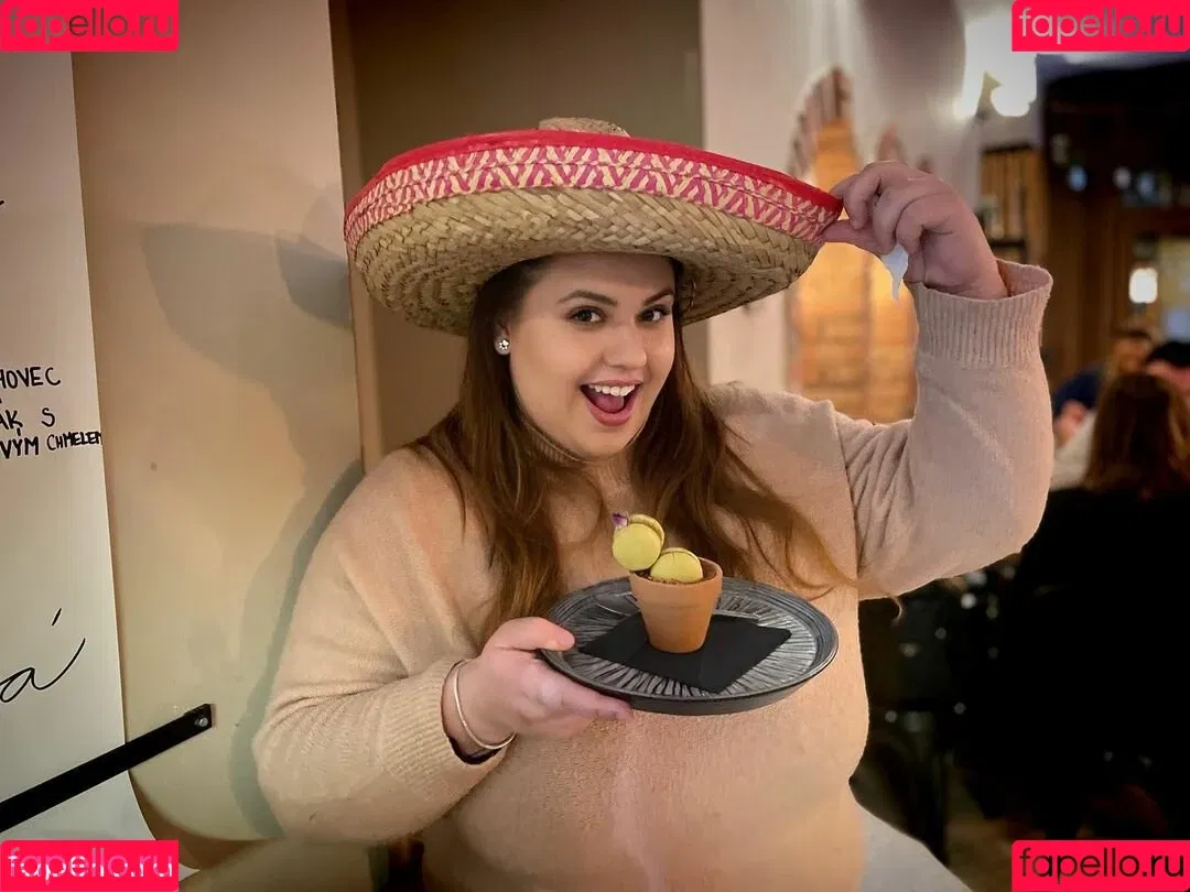 Babu Vale / babu_na Onlyfans Photo Gallery 