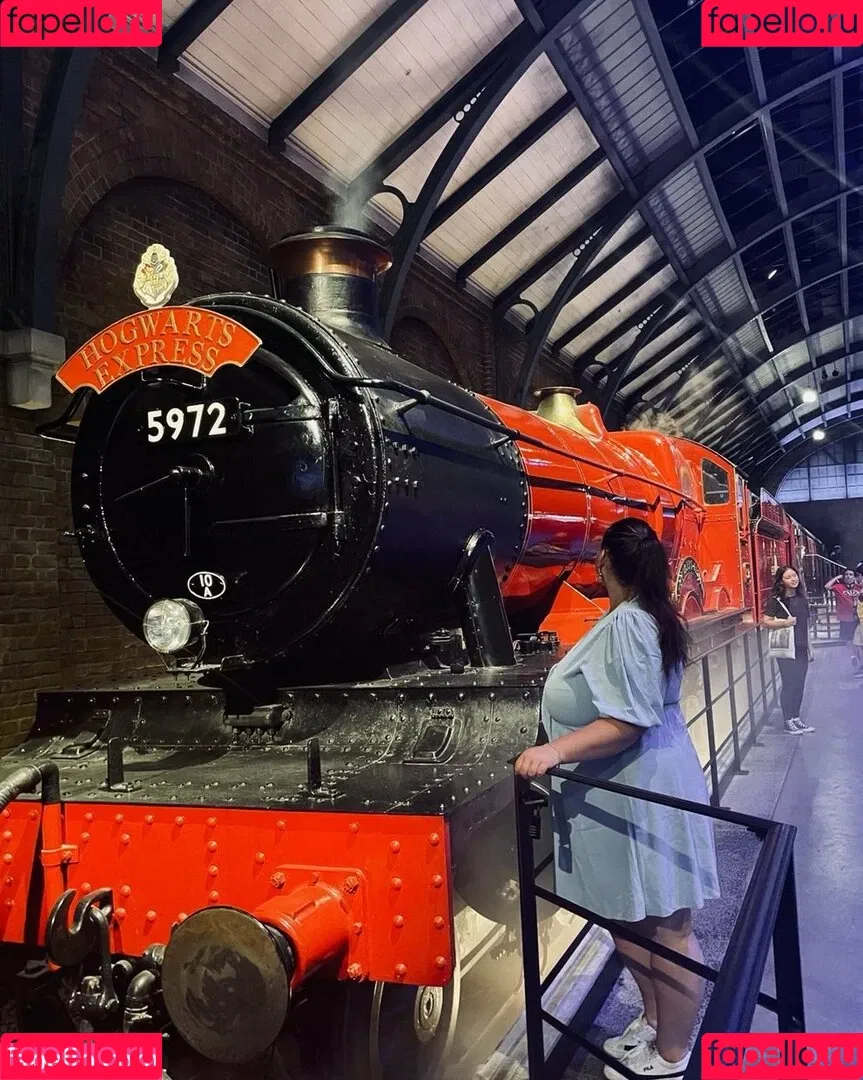 Babu Vale / babu_na Onlyfans Photo Gallery 