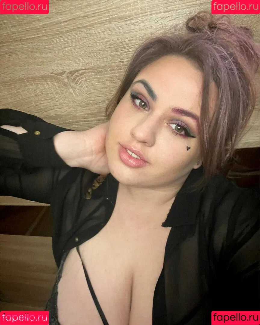 Babu Vale / babu_na Onlyfans Photo Gallery 