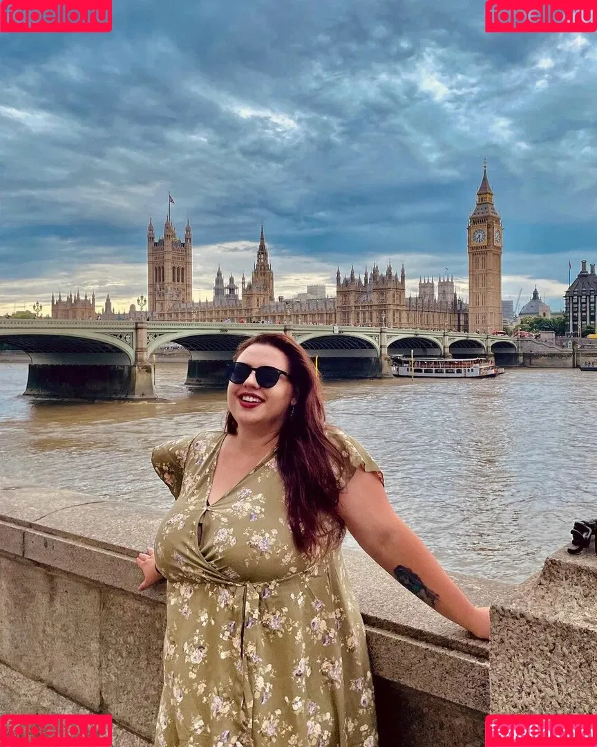 Babu Vale / babu_na Onlyfans Photo Gallery 