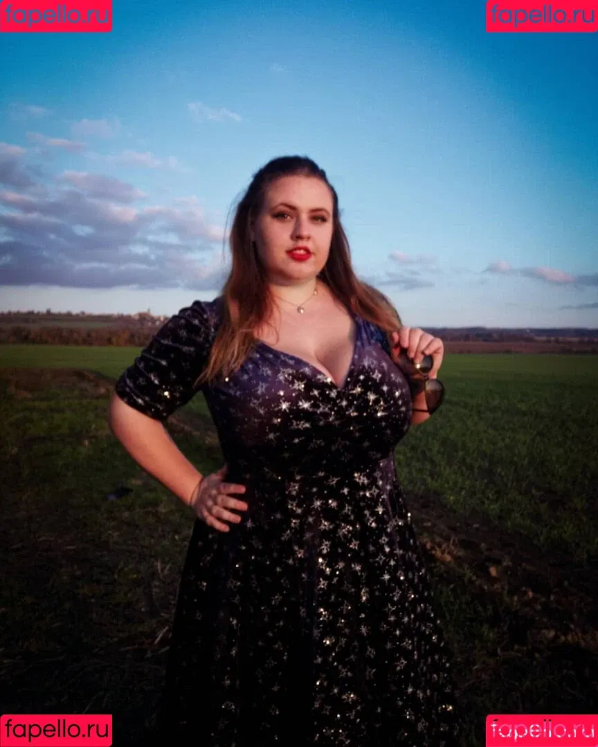 Babu Vale / babu_na Onlyfans Photo Gallery 