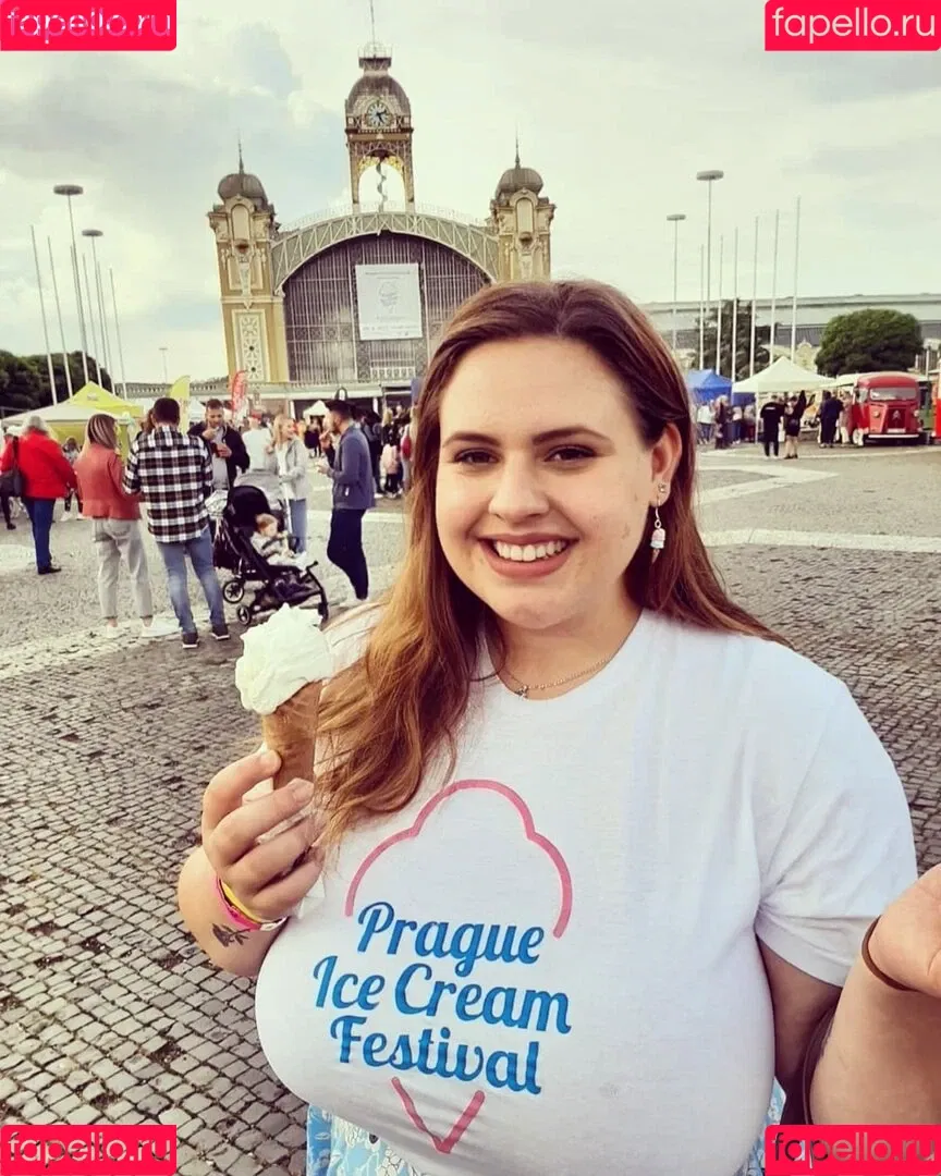 Babu Vale / babu_na Onlyfans Photo Gallery 