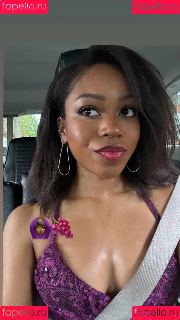 Riele Downs / rieledowns Onlyfans Photo Gallery 