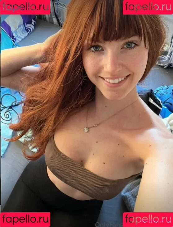 Anna Redd Please / anna.redd Onlyfans Photo Gallery 