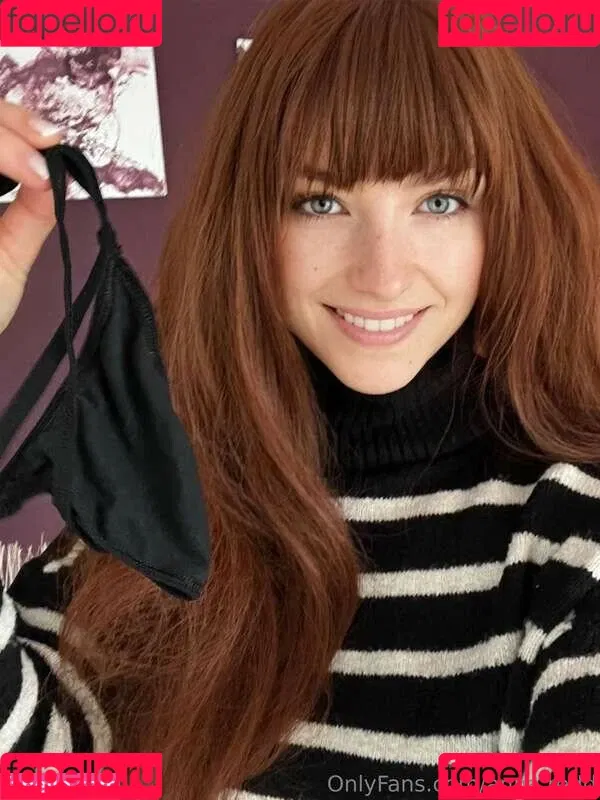 Anna Redd Please / anna.redd Onlyfans Photo Gallery 