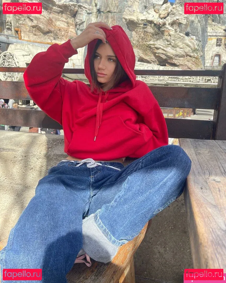 Madison Lewis Onlyfans Photo Gallery 