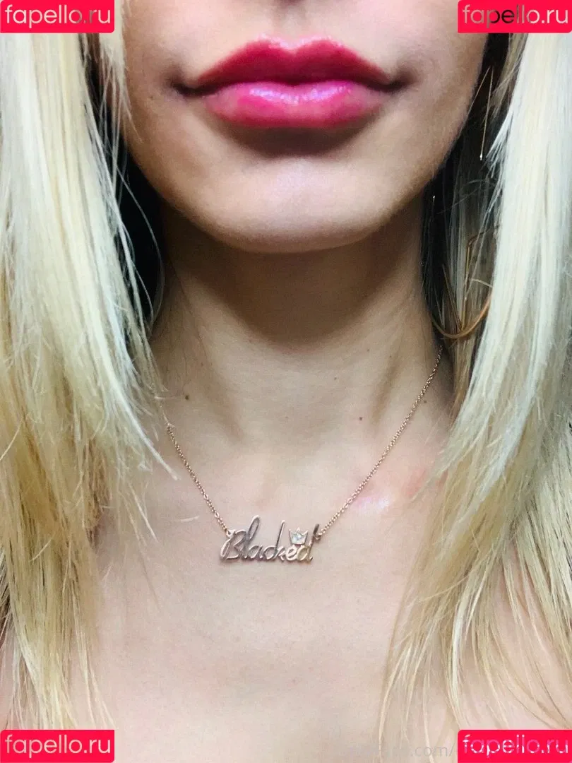 Cassie Bender / CassieBenderX / anyuser / cassiebenderfit Onlyfans Photo Gallery 