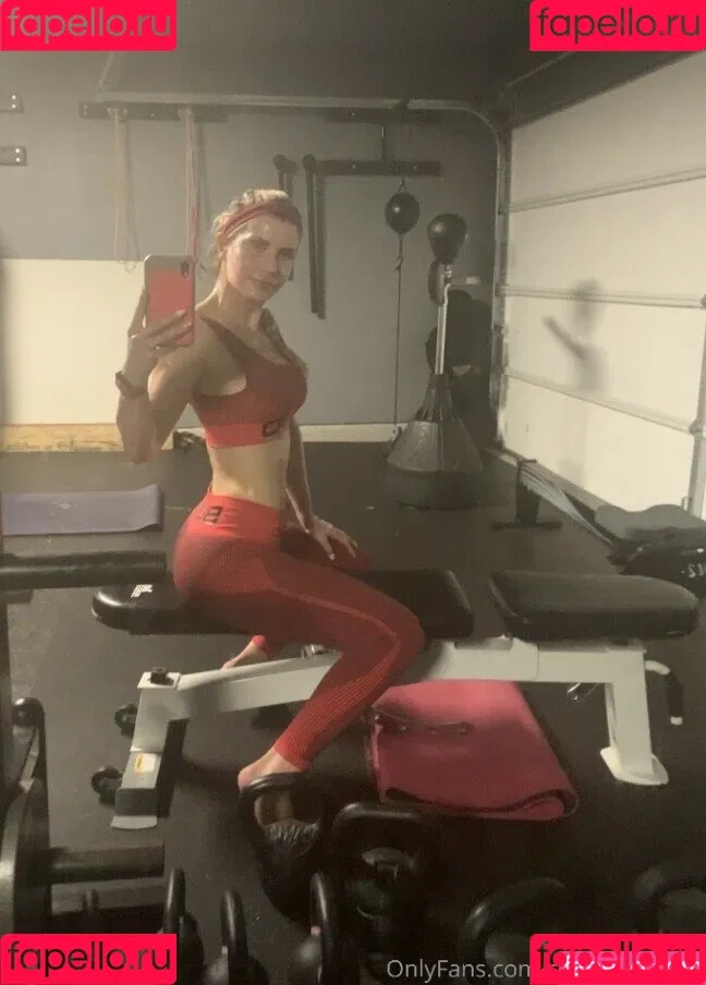 Cassie Bender / CassieBenderX / anyuser / cassiebenderfit Onlyfans Photo Gallery 