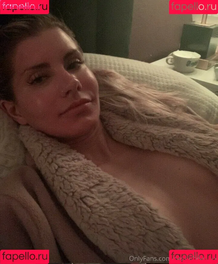 Cassie Bender / CassieBenderX / anyuser / cassiebenderfit Onlyfans Photo Gallery 