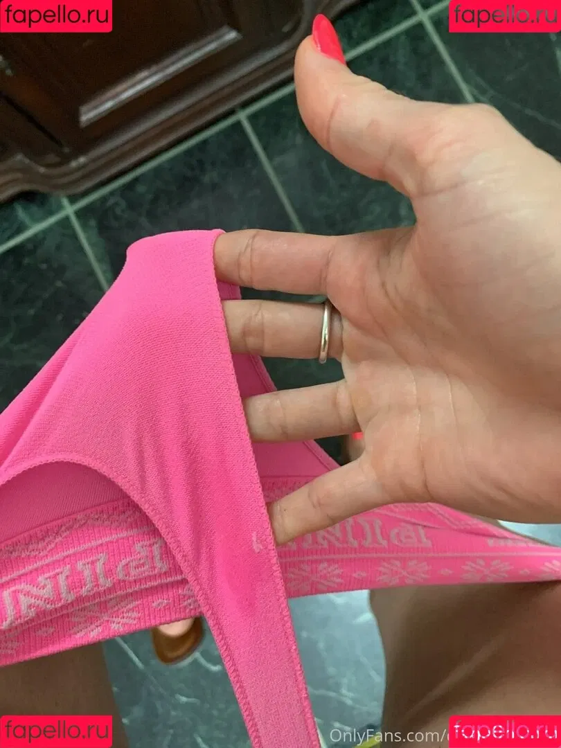 Cassie Bender / CassieBenderX / anyuser / cassiebenderfit Onlyfans Photo Gallery 