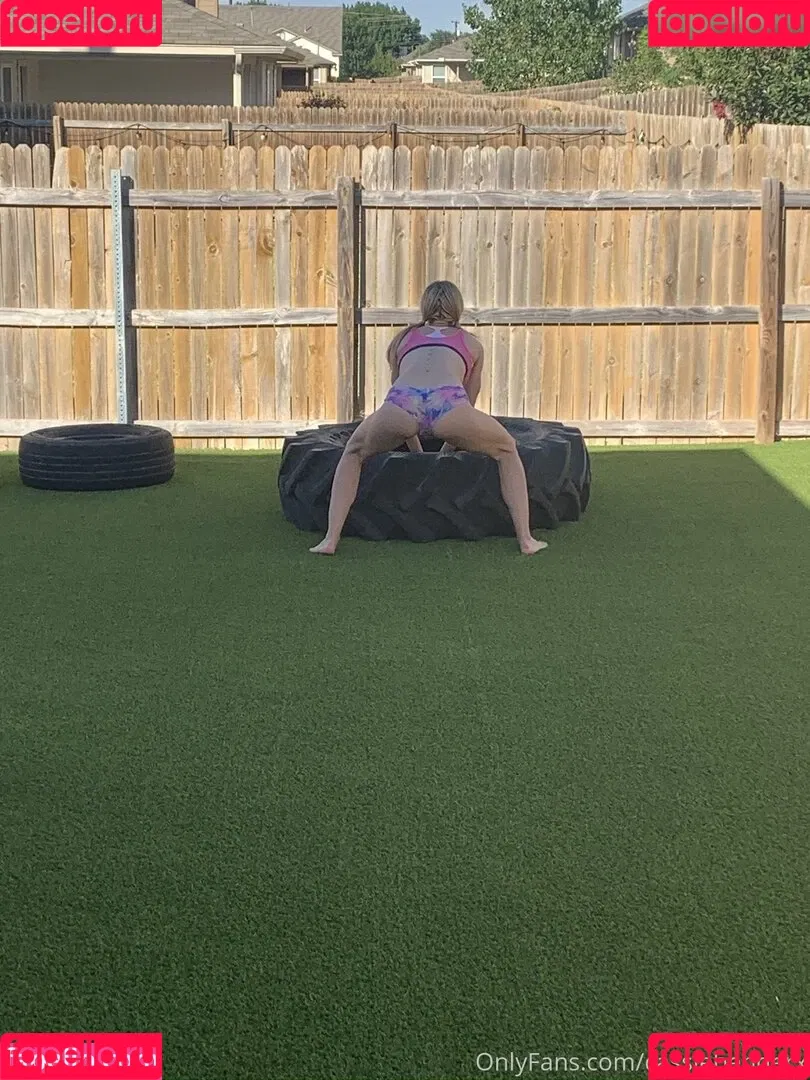 Cassie Bender / CassieBenderX / anyuser / cassiebenderfit Onlyfans Photo Gallery 