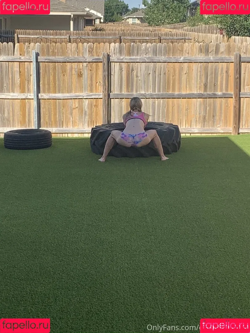 Cassie Bender / CassieBenderX / anyuser / cassiebenderfit Onlyfans Photo Gallery 