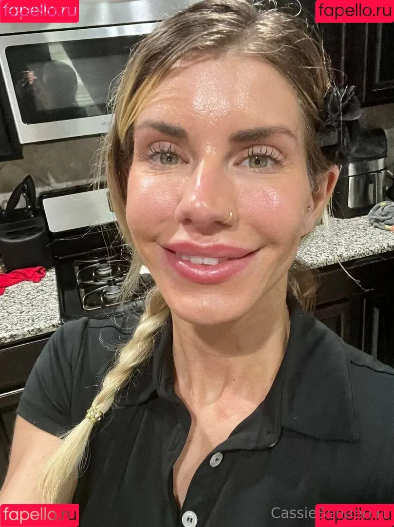 Cassie Bender / CassieBenderX / anyuser / cassiebenderfit Onlyfans Photo Gallery 