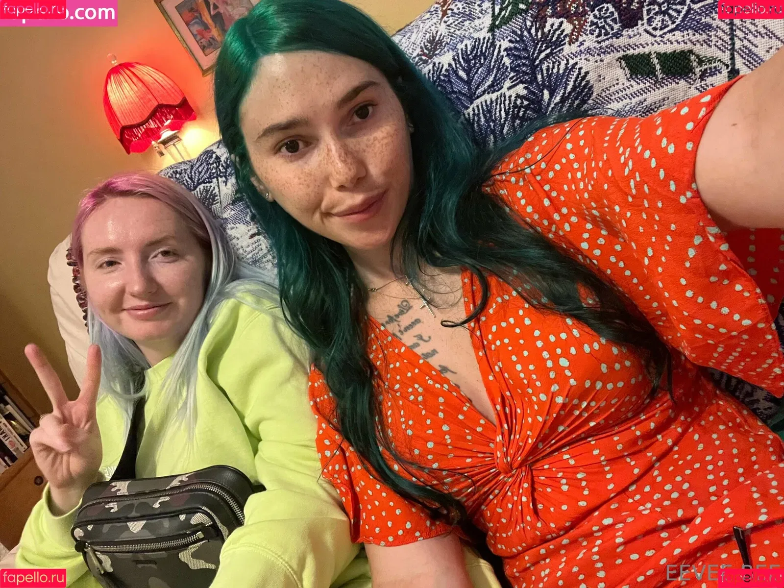 Eevee Bee / Eeveebeeshow / eevee_bee / eeveethebee Onlyfans Photo Gallery 