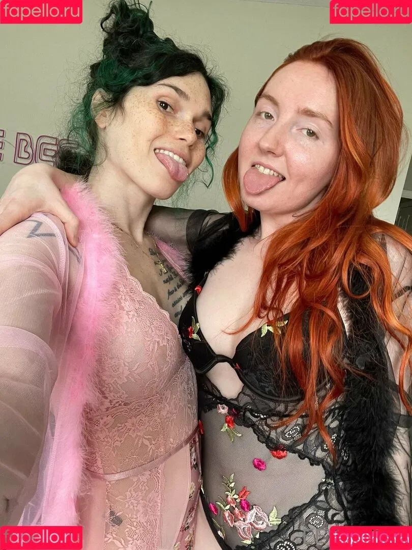 Eevee Bee / Eeveebeeshow / eevee_bee / eeveethebee Onlyfans Photo Gallery 