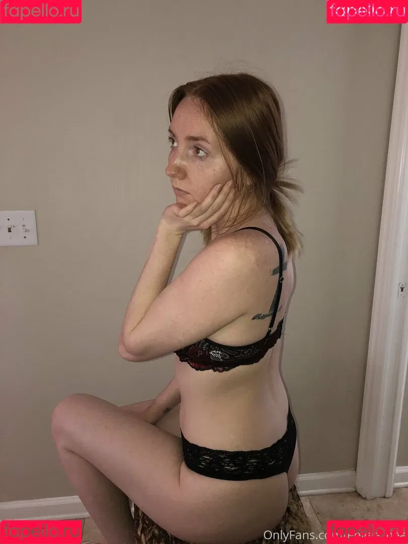 Eevee Bee / Eeveebeeshow / eevee_bee / eeveethebee Onlyfans Photo Gallery 