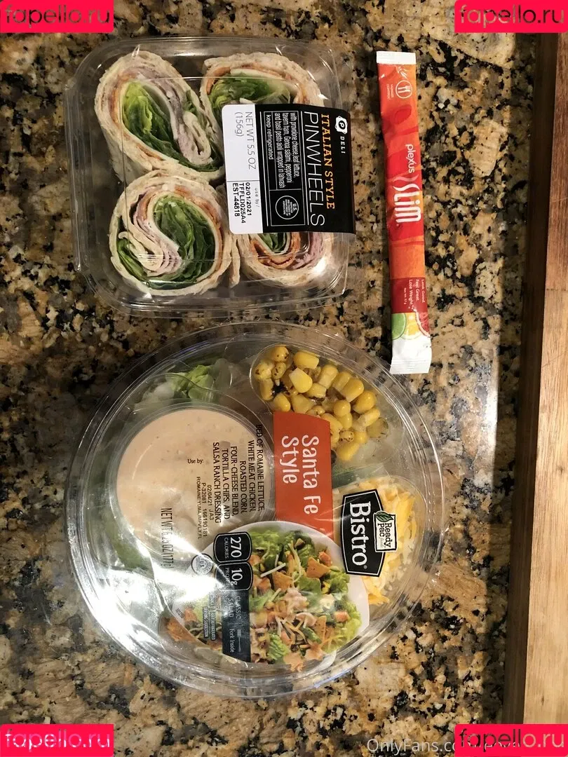 Eevee Bee / Eeveebeeshow / eevee_bee / eeveethebee Onlyfans Photo Gallery 