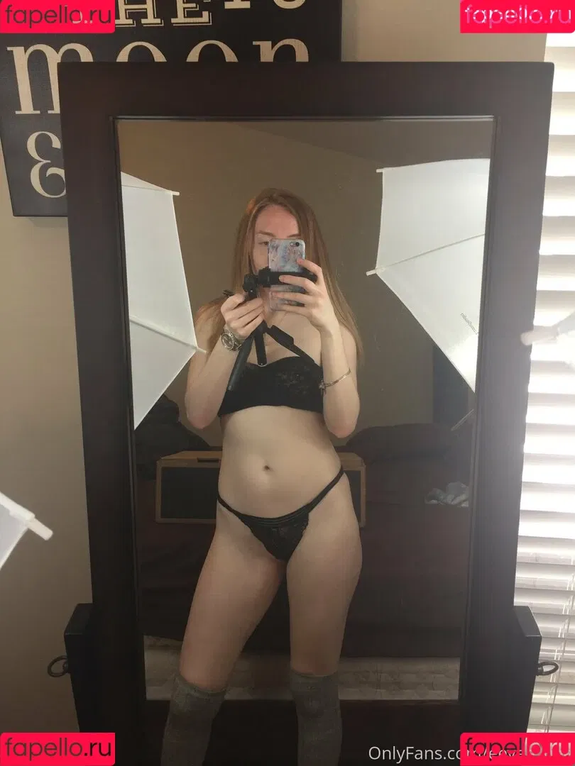 Eevee Bee / Eeveebeeshow / eevee_bee / eeveethebee Onlyfans Photo Gallery 