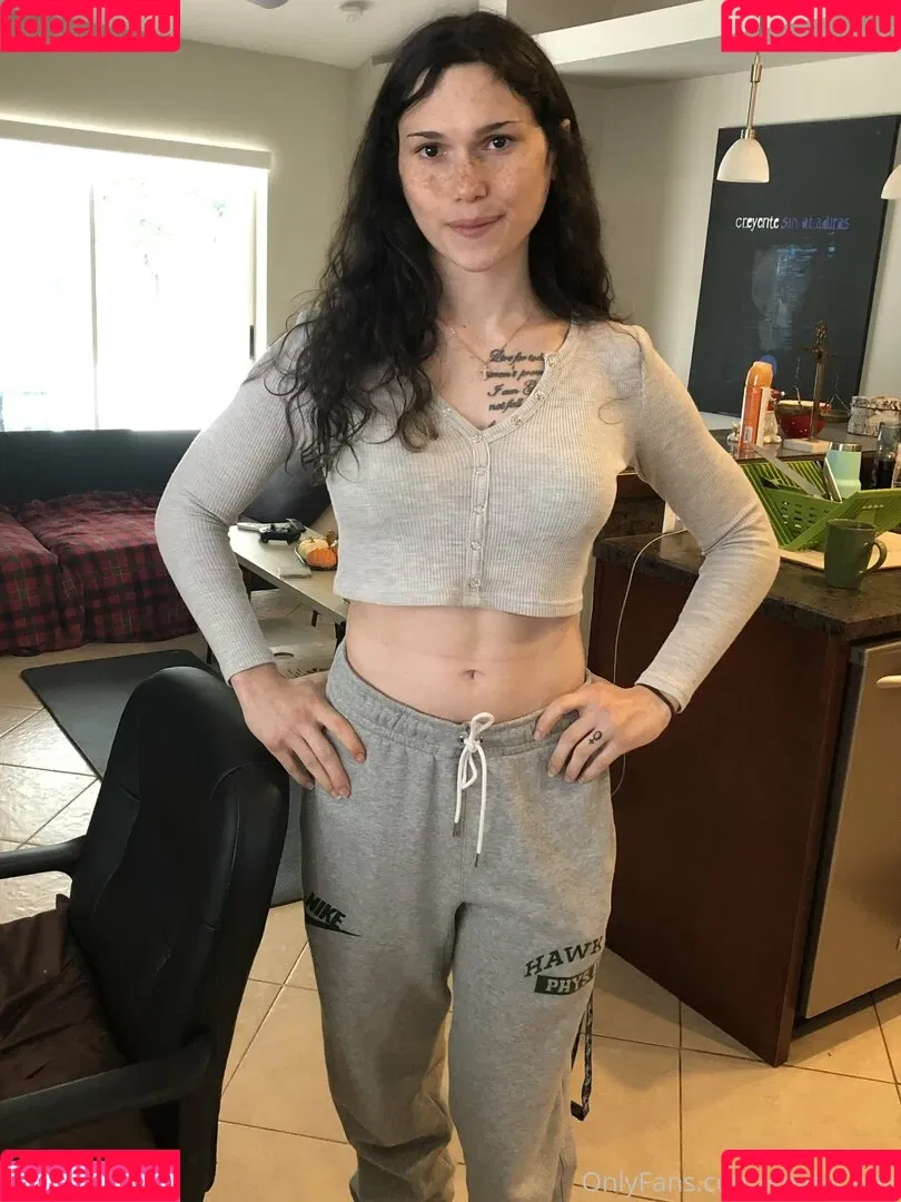 Eevee Bee / Eeveebeeshow / eevee_bee / eeveethebee Onlyfans Photo Gallery 