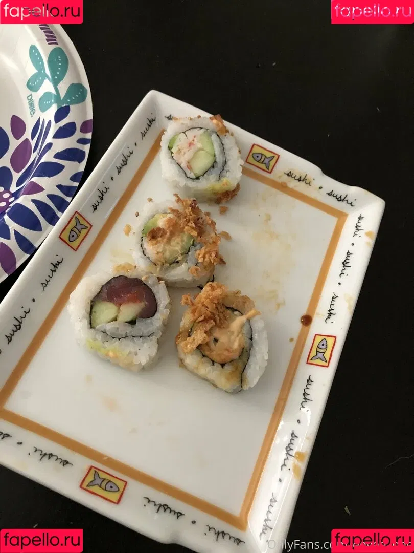 Eevee Bee / Eeveebeeshow / eevee_bee / eeveethebee Onlyfans Photo Gallery 