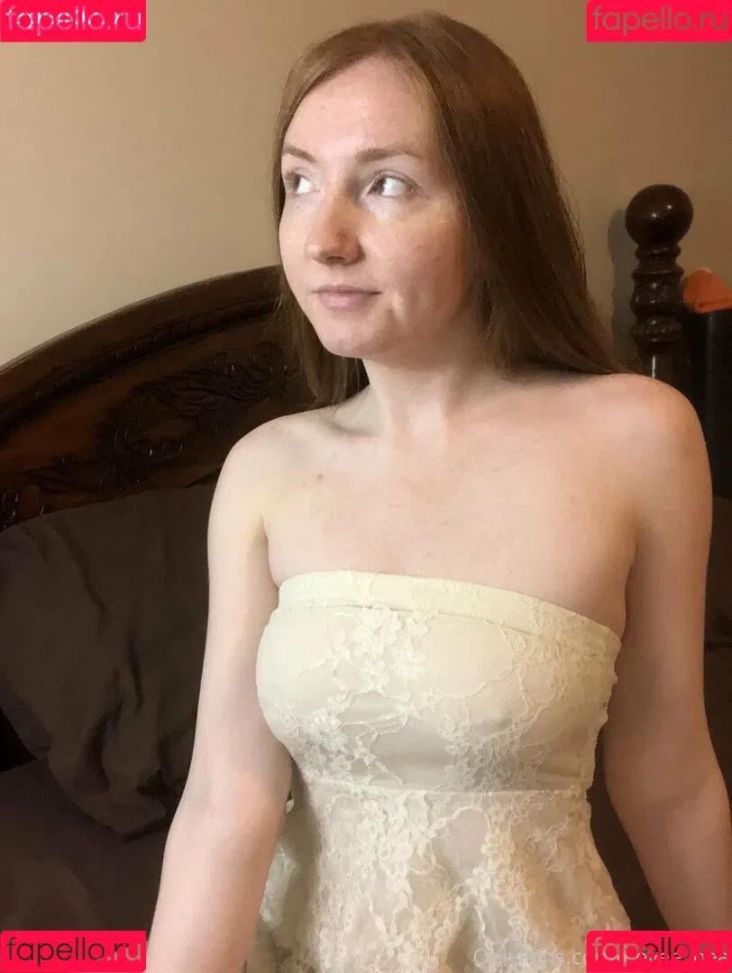 Eevee Bee / Eeveebeeshow / eevee_bee / eeveethebee Onlyfans Photo Gallery 