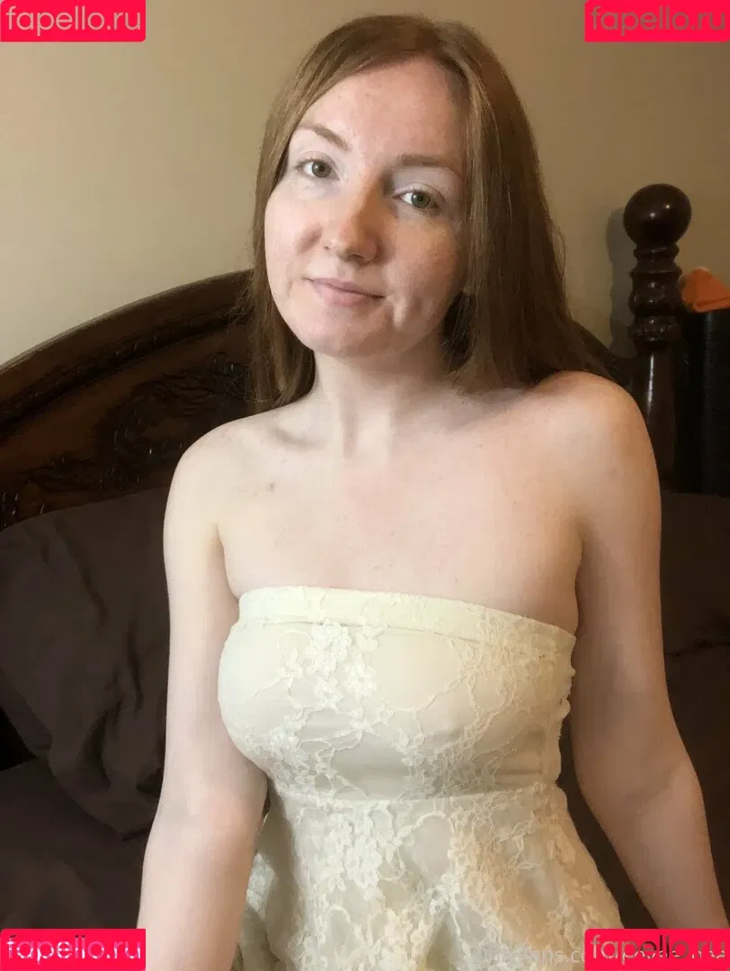 Eevee Bee / Eeveebeeshow / eevee_bee / eeveethebee Onlyfans Photo Gallery 