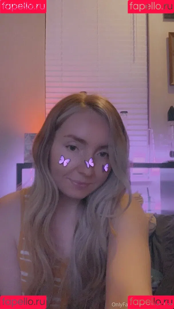 Eevee Bee / Eeveebeeshow / eevee_bee / eeveethebee Onlyfans Photo Gallery 