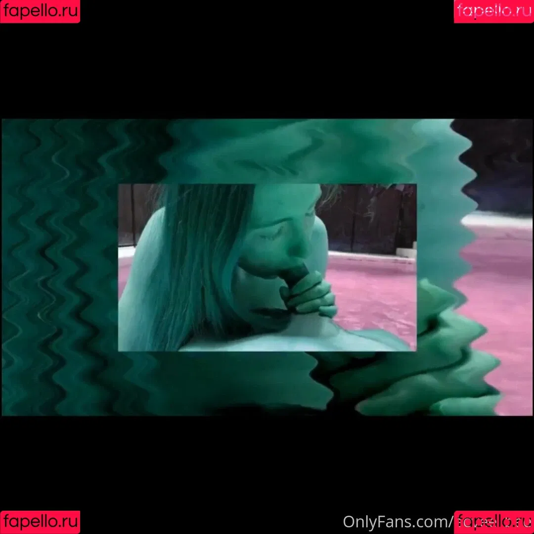 Eevee Bee / Eeveebeeshow / eevee_bee / eeveethebee Onlyfans Photo Gallery 