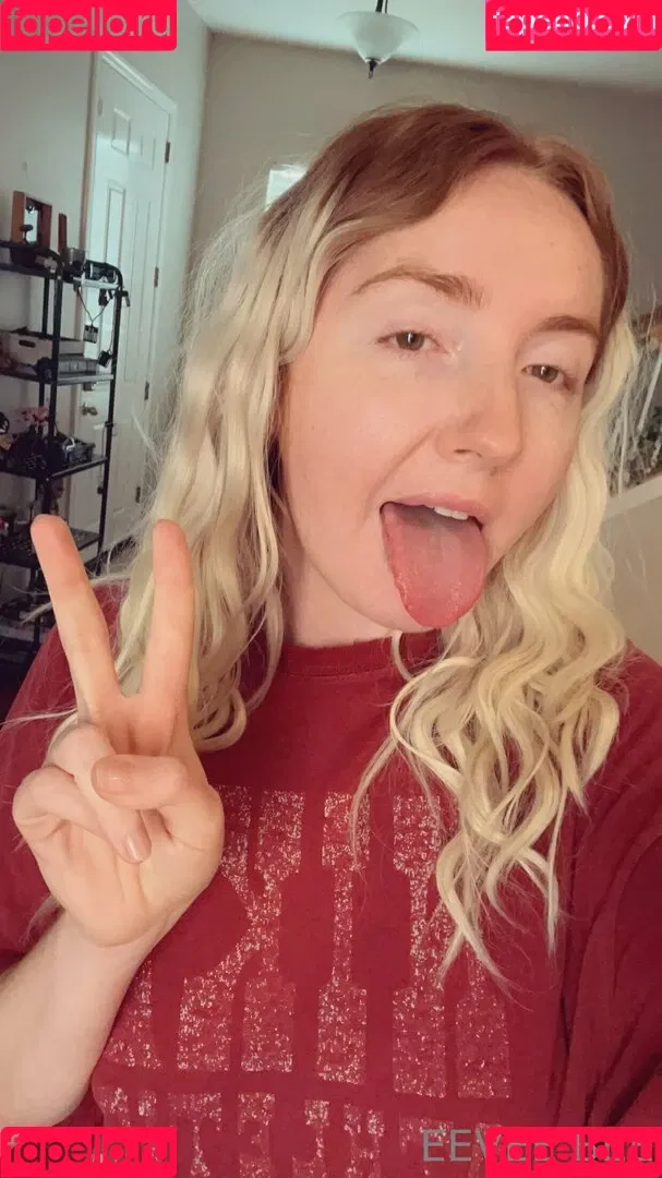 Eevee Bee / Eeveebeeshow / eevee_bee / eeveethebee Onlyfans Photo Gallery 