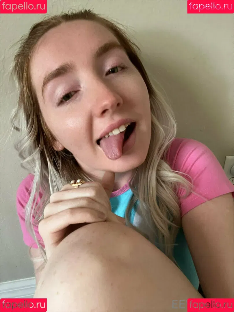 Eevee Bee / Eeveebeeshow / eevee_bee / eeveethebee Onlyfans Photo Gallery 