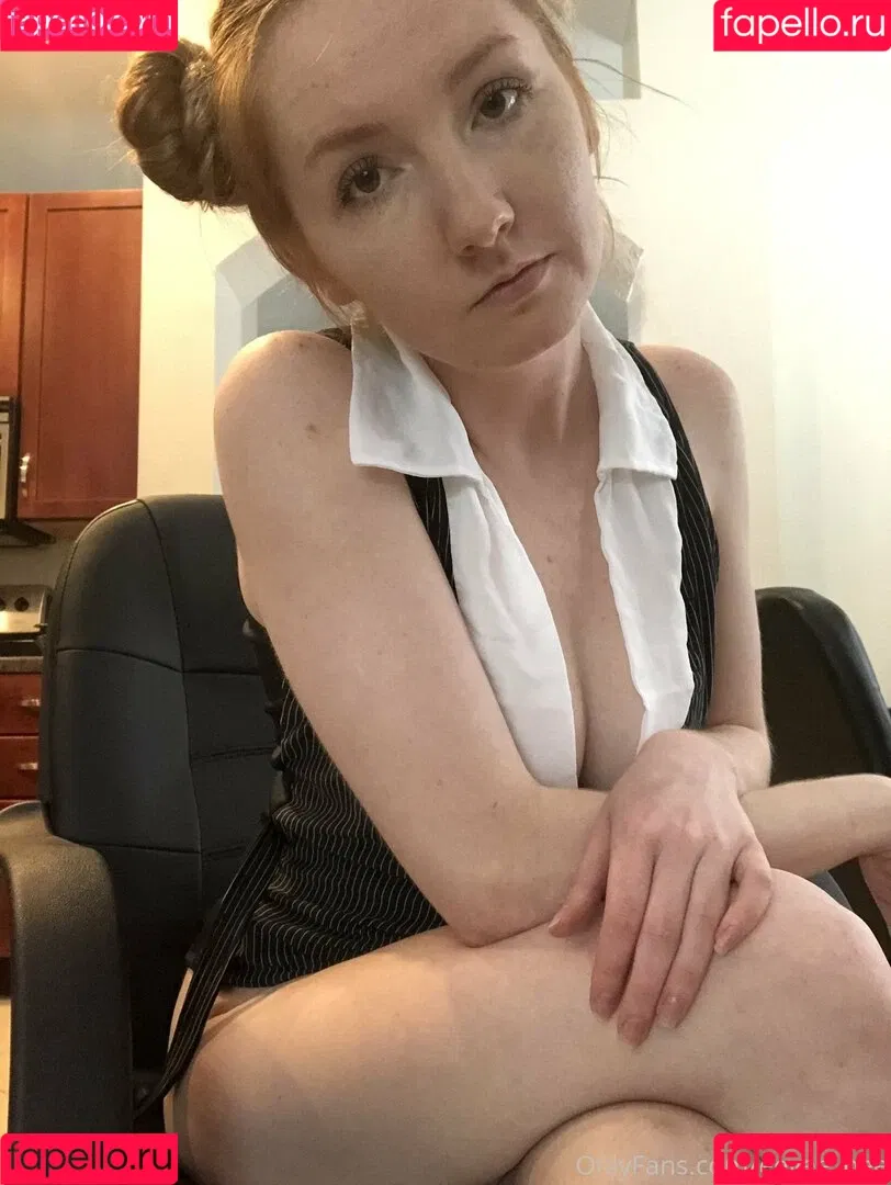 Eevee Bee / Eeveebeeshow / eevee_bee / eeveethebee Onlyfans Photo Gallery 