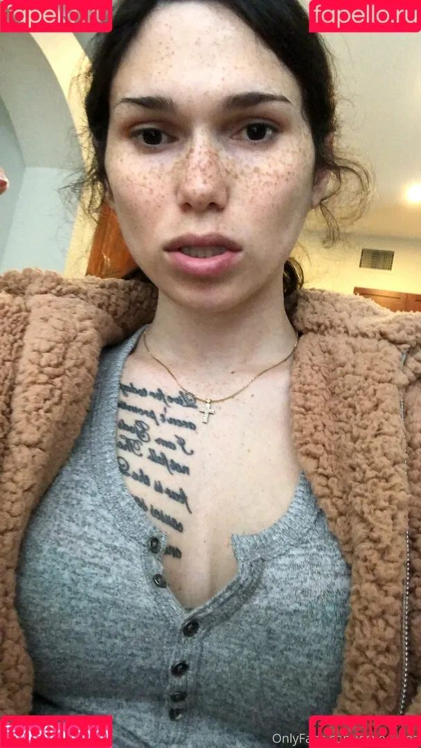 Eevee Bee / Eeveebeeshow / eevee_bee / eeveethebee Onlyfans Photo Gallery 