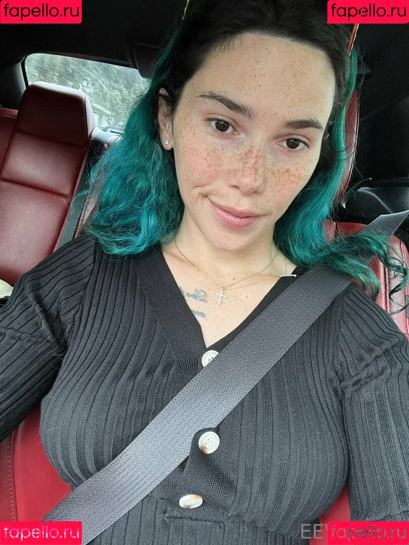 Eevee Bee / Eeveebeeshow / eevee_bee / eeveethebee Onlyfans Photo Gallery 