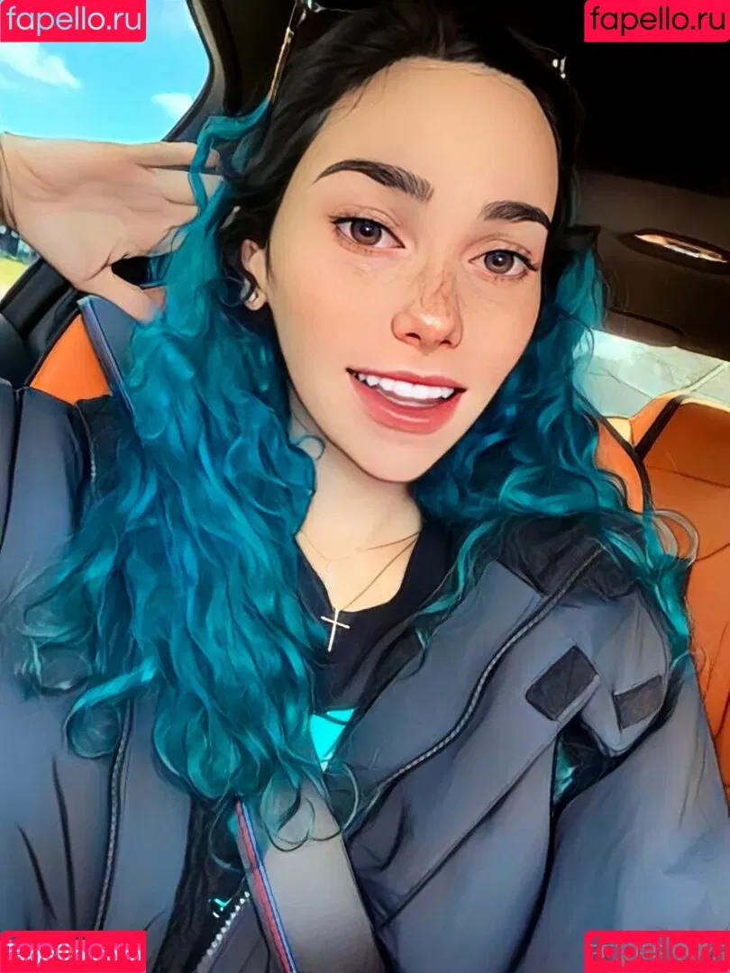 Eevee Bee / Eeveebeeshow / eevee_bee / eeveethebee Onlyfans Photo Gallery 