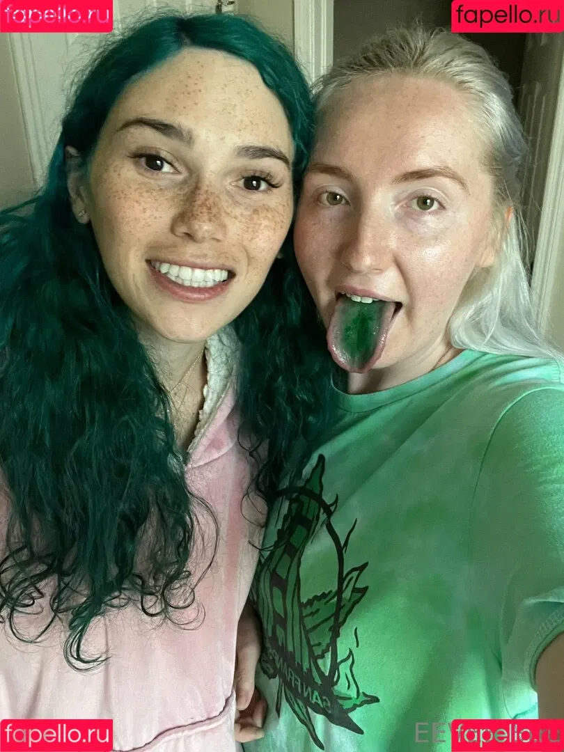 Eevee Bee / Eeveebeeshow / eevee_bee / eeveethebee Onlyfans Photo Gallery 