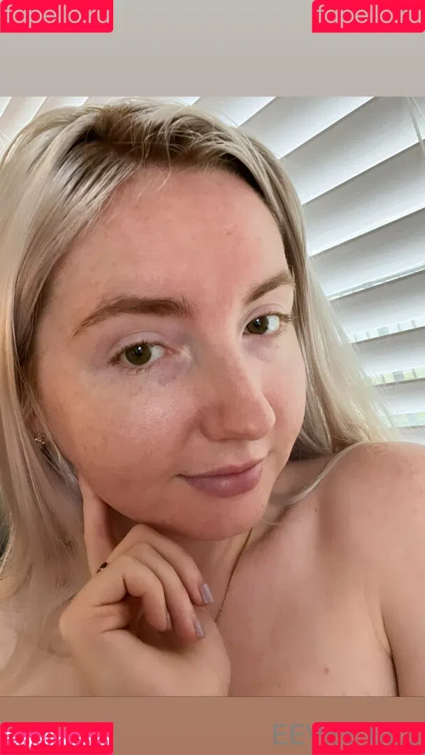 Eevee Bee / Eeveebeeshow / eevee_bee / eeveethebee Onlyfans Photo Gallery 