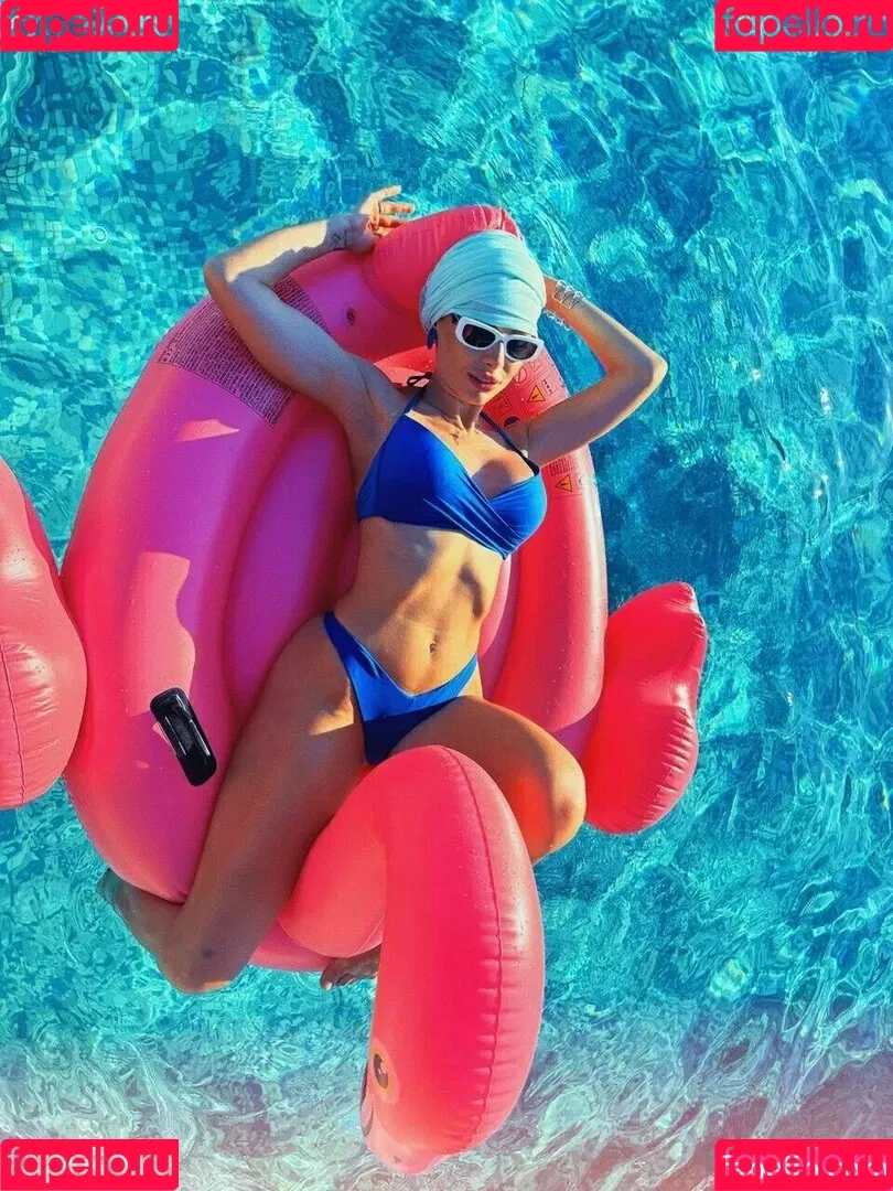 Eevee Bee / Eeveebeeshow / eevee_bee / eeveethebee Onlyfans Photo Gallery 