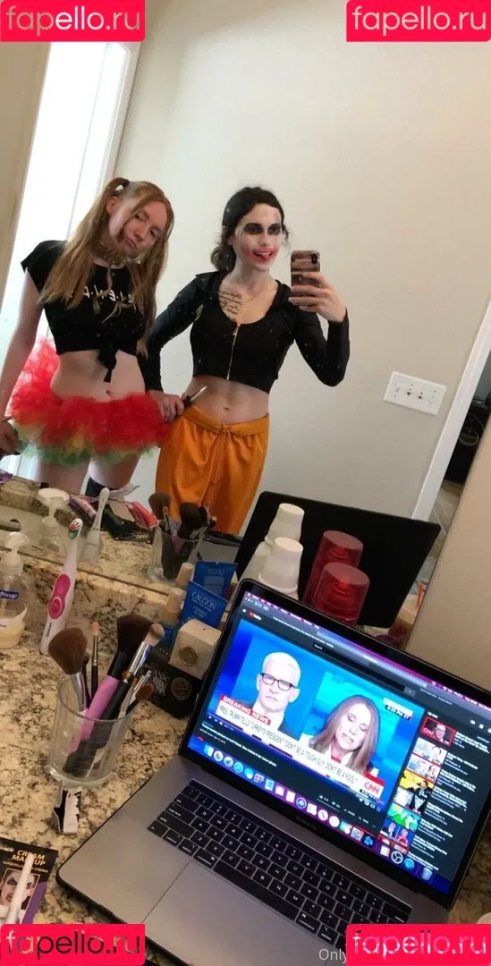 Eevee Bee / Eeveebeeshow / eevee_bee / eeveethebee Onlyfans Photo Gallery 