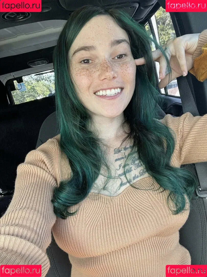 Eevee Bee / Eeveebeeshow / eevee_bee / eeveethebee Onlyfans Photo Gallery 