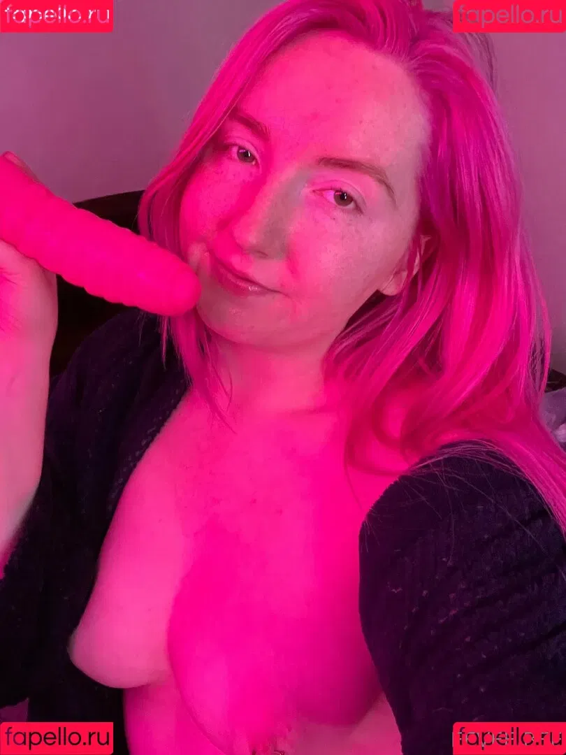 Eevee Bee / Eeveebeeshow / eevee_bee / eeveethebee Onlyfans Photo Gallery 