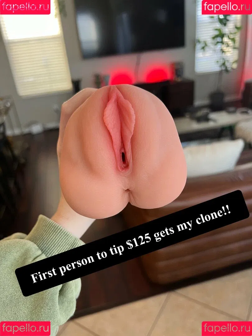 Eevee Bee / Eeveebeeshow / eevee_bee / eeveethebee Onlyfans Photo Gallery 