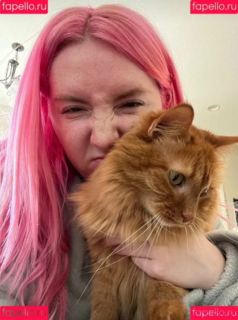 Eevee Bee / Eeveebeeshow / eevee_bee / eeveethebee Onlyfans Photo Gallery 