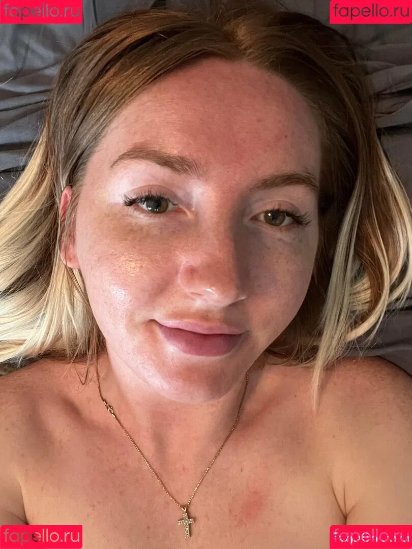 Eevee Bee / Eeveebeeshow / eevee_bee / eeveethebee Onlyfans Photo Gallery 