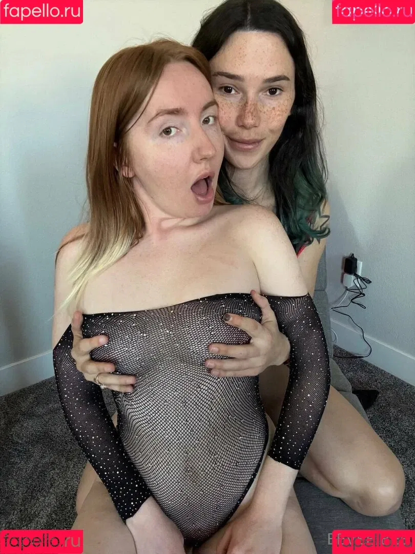 Eevee Bee / Eeveebeeshow / eevee_bee / eeveethebee Onlyfans Photo Gallery 