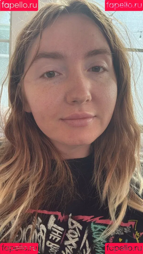 Eevee Bee / Eeveebeeshow / eevee_bee / eeveethebee Onlyfans Photo Gallery 