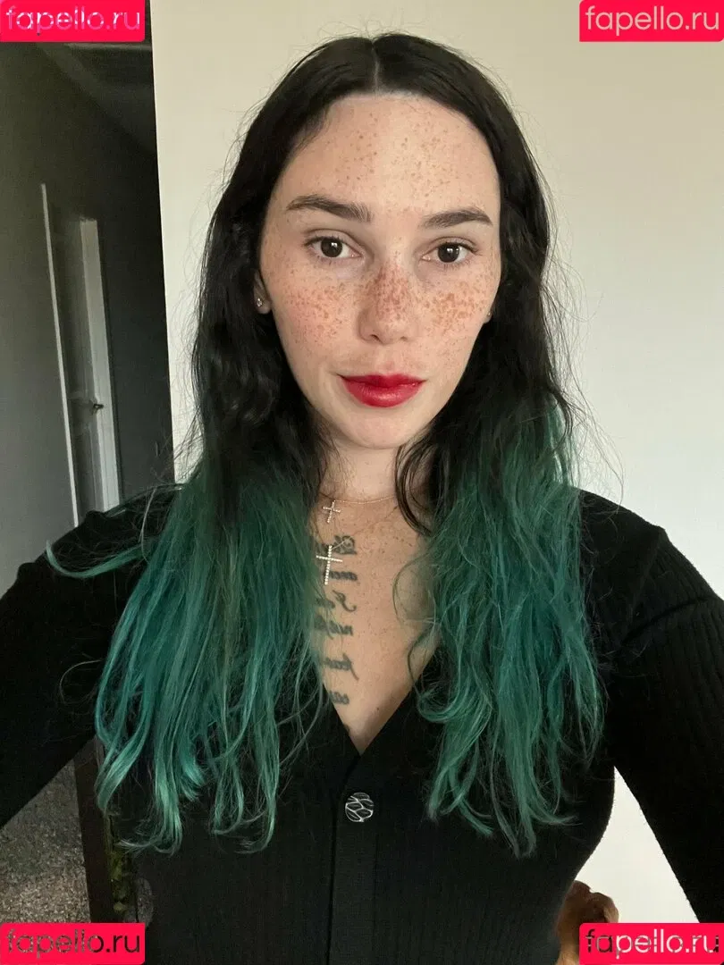 Eevee Bee / Eeveebeeshow / eevee_bee / eeveethebee Onlyfans Photo Gallery 