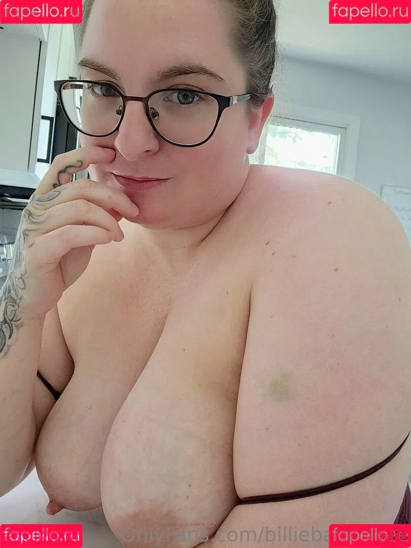 billiebanxxfree / billierenfree Onlyfans Photo Gallery 