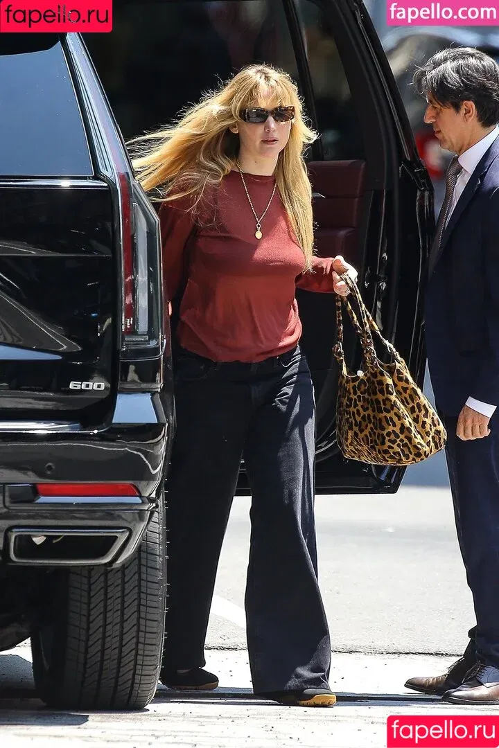 Jennifer Lawrence / jennifer_lawrence / jenniferlawrence_ Onlyfans Photo Gallery 