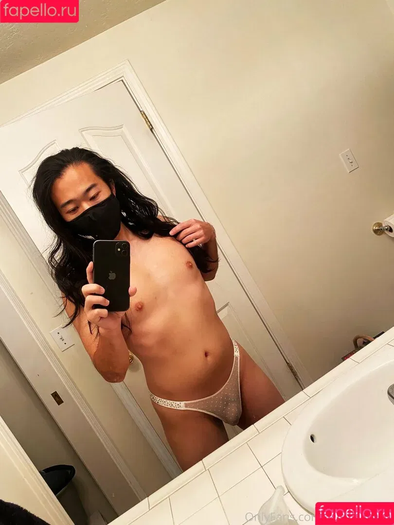 anjosaoki.sa / sabrina-aoki Onlyfans Photo Gallery 