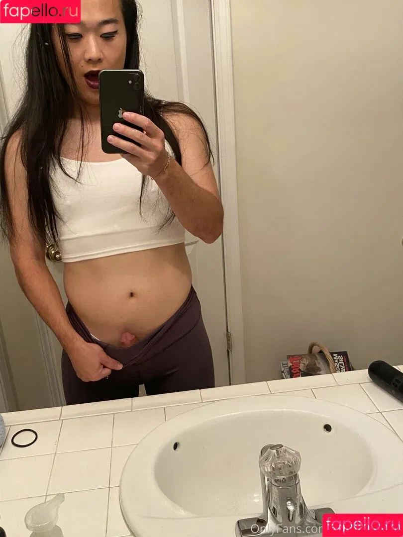 anjosaoki.sa / sabrina-aoki Onlyfans Photo Gallery 